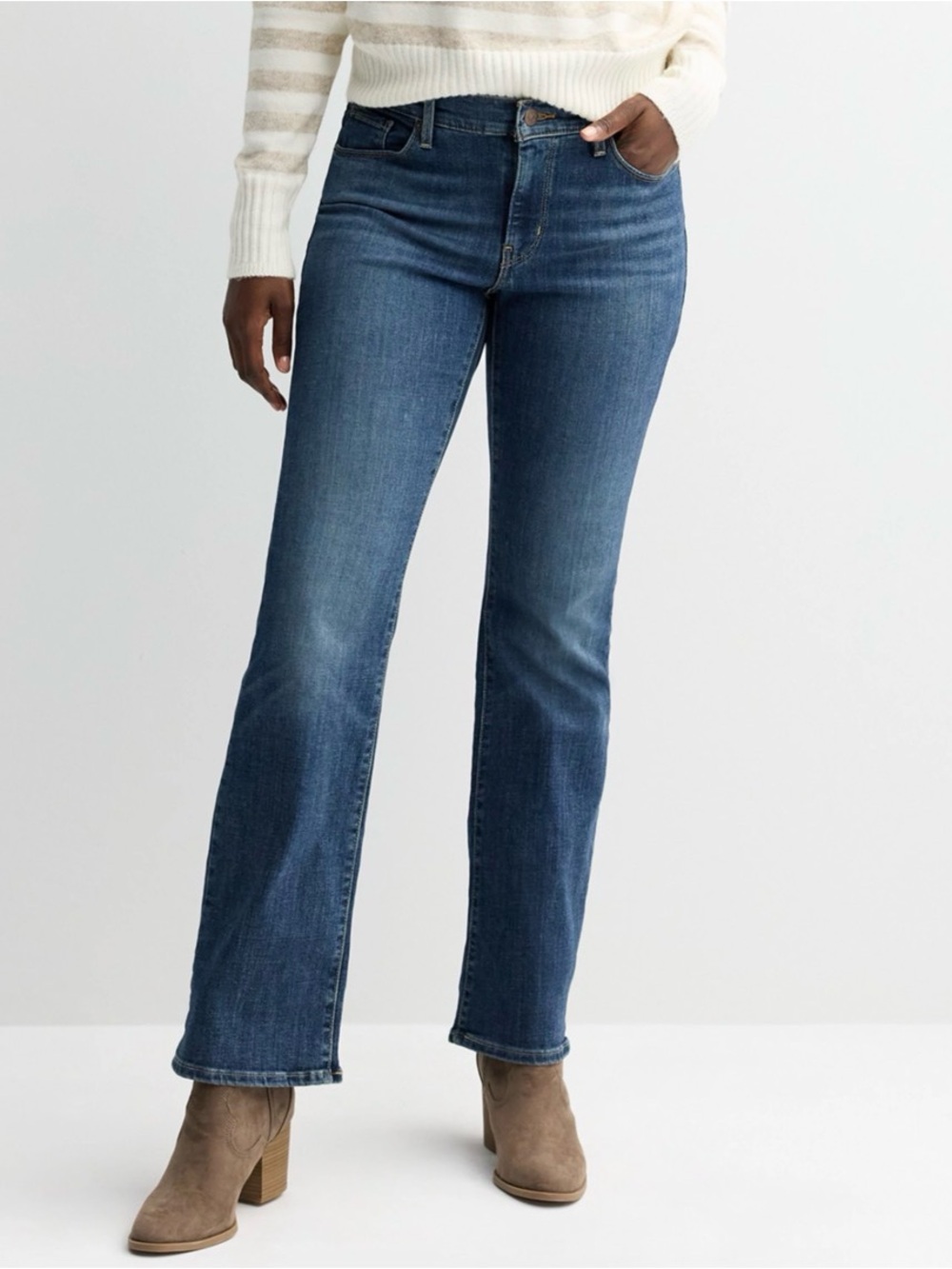 Levi’s classic bootcut mid-rise jeans, medium wash, size 14
